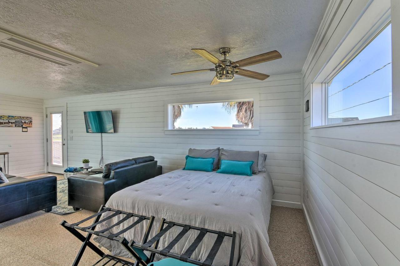 Open-Concept Cottage Less Than 1 Mi To Beach! Surfside Beach Dış mekan fotoğraf
